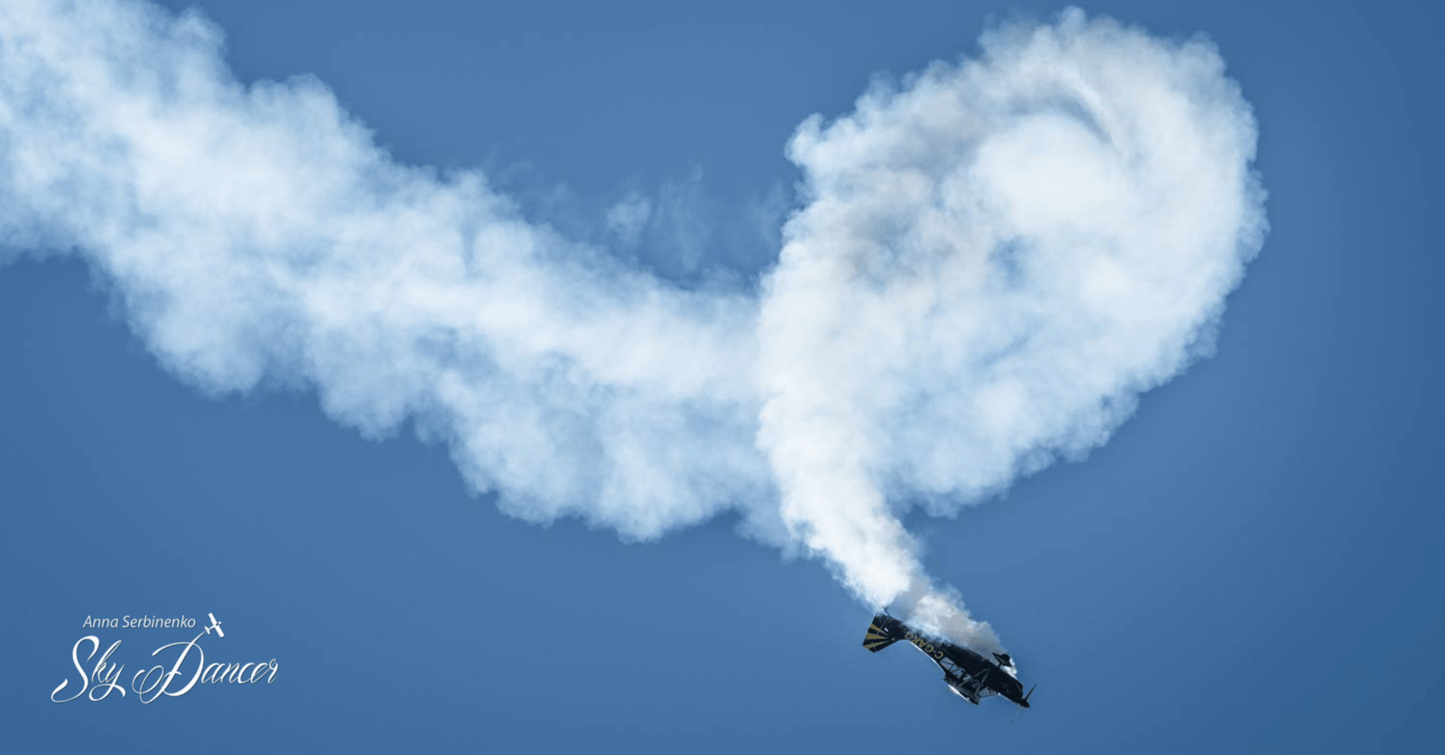 The Physics of Aerobatics: How Jaw-Dropping Maneuvers Work